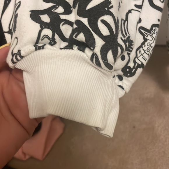 SpongeBob hoodie - Picture 2 of 4